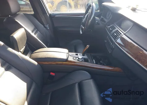 2007 BMW X5 4.8I z USA, uszkodzony, nr VIN 4USFE83557LY66281